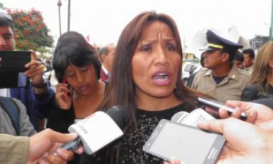 La electa congresista por Ancash, Mary Melgarejo, estuvo en Chimbote. (Foto Chimbotenlinea.com)