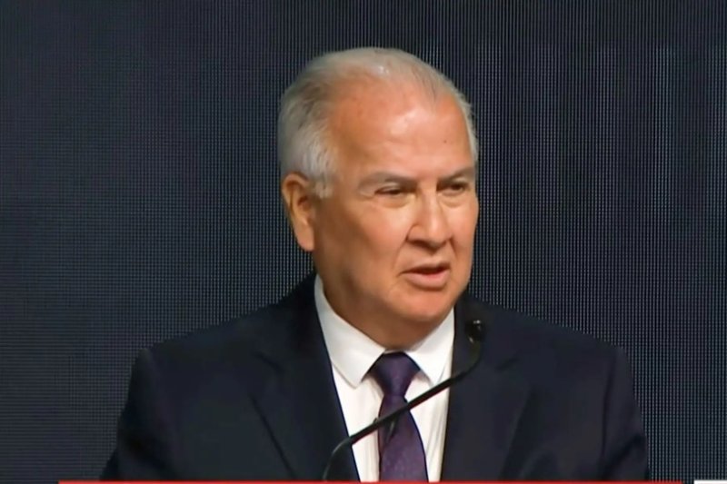 Debate presidencial: López Chau plantea una reforma radical de la Policía Nacional