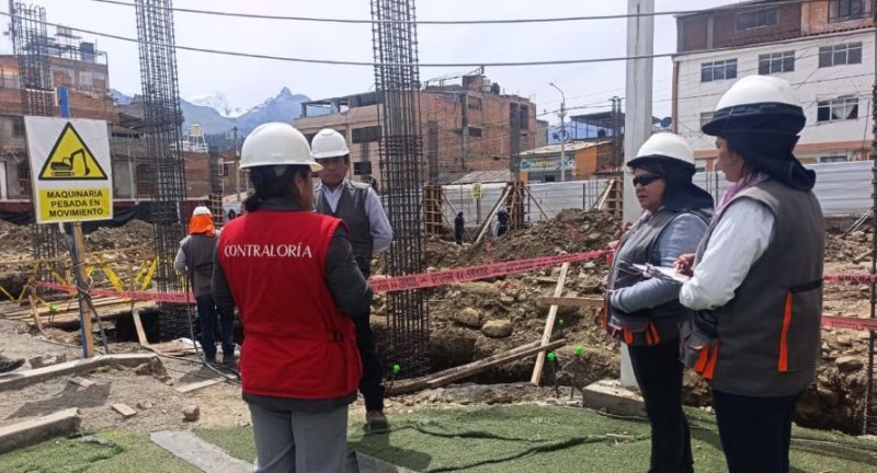 Huaraz: alertan riesgos en construcción de cimientos en campo deportivo Pro Ornato Huarupampa