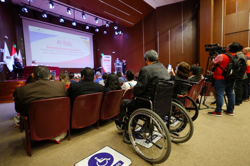 Ministerio de Trabajo suscribió Pacto histórico por la promoción del empleo para personas con discapacidad