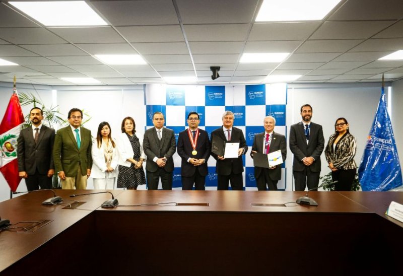Sunedu licencia a la Universidad Peruana de las Américas y aprueba nueva filial de la USIL en Arequipa