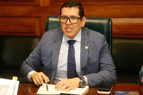 Diputado Carlos Domínguez pide defender autonomía del BCR y profundizar descentralización