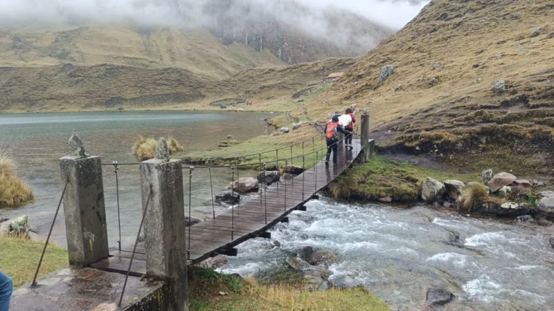 Áncash: rescatan a turista canadiense con cuadro de hipotermia en la cordillera Huayhuash