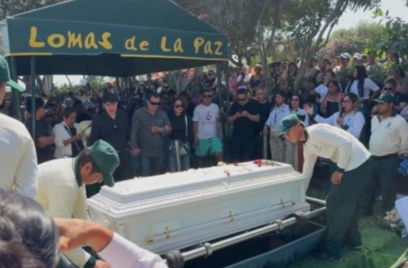 Sepultan a candidata regional Susy Aponte Polo en Nuevo Chimbote