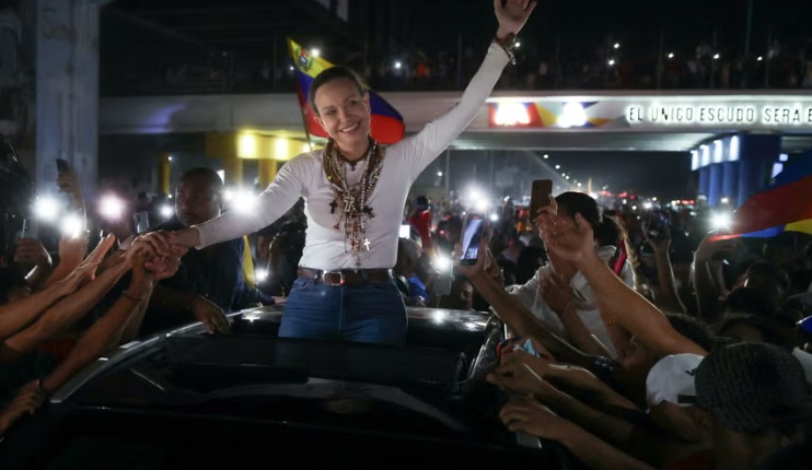 María Corina Machado retorna a Venezuela: miles de personas salieron a recibir a la líder opositora a su llegada al país