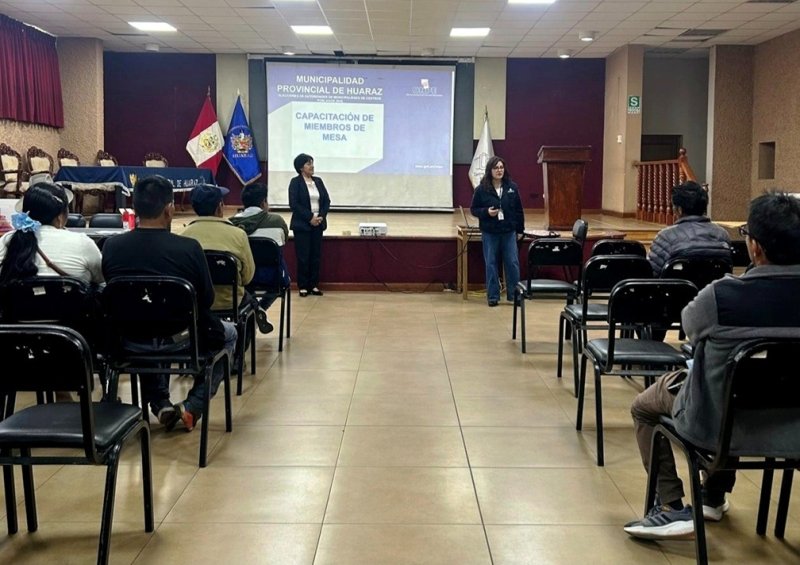 ONPE brinda asistencia técnica a 17 municipalidades provinciales de Áncash para elecciones de centros poblados