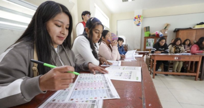 El 28.3% de miembros de mesa seleccionados para elecciones del domingo 4 son menores de 30 años