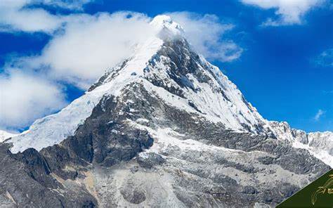 Despliegue de brigadas para búsqueda de dos peruanos y un brasileño desaparecidos en el nevado Artesonraju en Áncash
