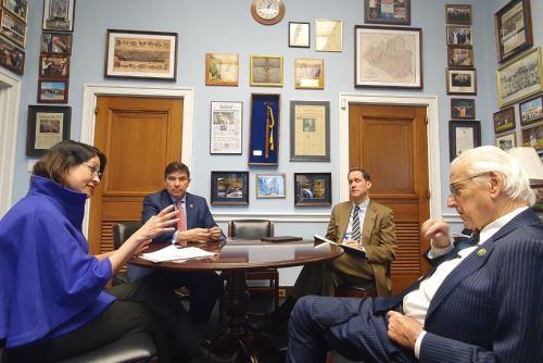 Canciller destaca apoyo internacional a la defensa de la democracia en el Perú