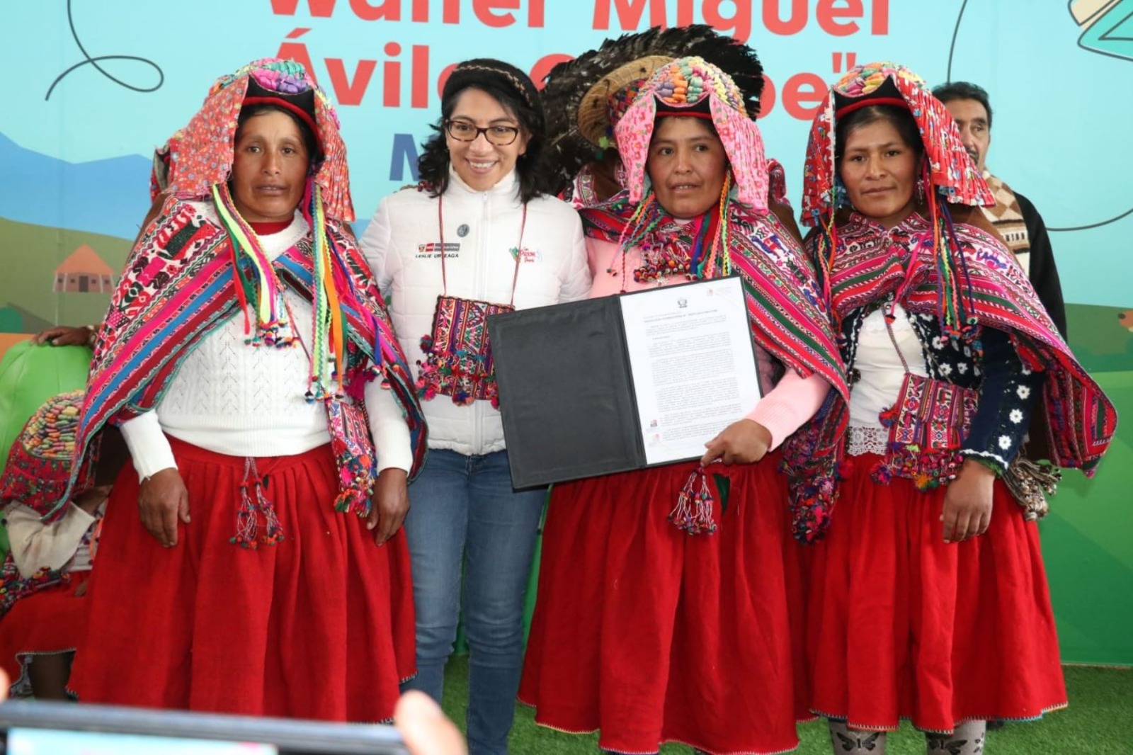 Ministra de Cultura: “La cultura es el vehículo que nos permite tener diálogo y encontrar la paz”