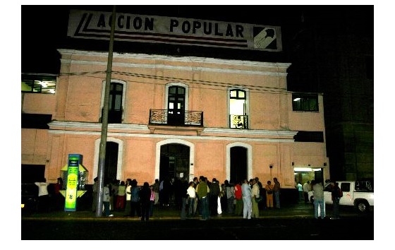 Secretario general de Acción Popular: “El partido está tocando fondo”