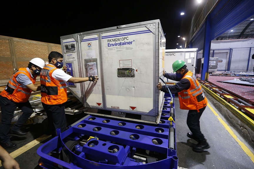Llega al Perú un nuevo lote de 497,250 dosis de vacunas Pfizer