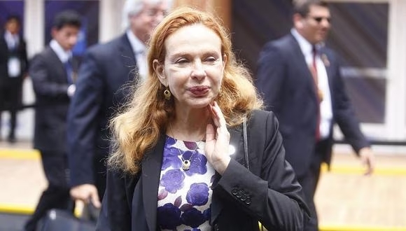 Eliane Karp: congresistas indignados por su salida de Estados Unidos y culpan al Ministerio Público