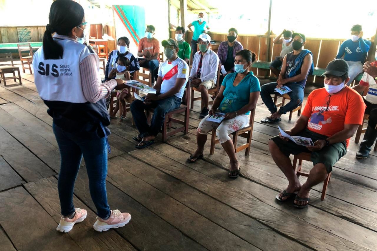 Afilian al SIS a población de comunidades nativas amazónicas y altoandinas indocumentadas 
