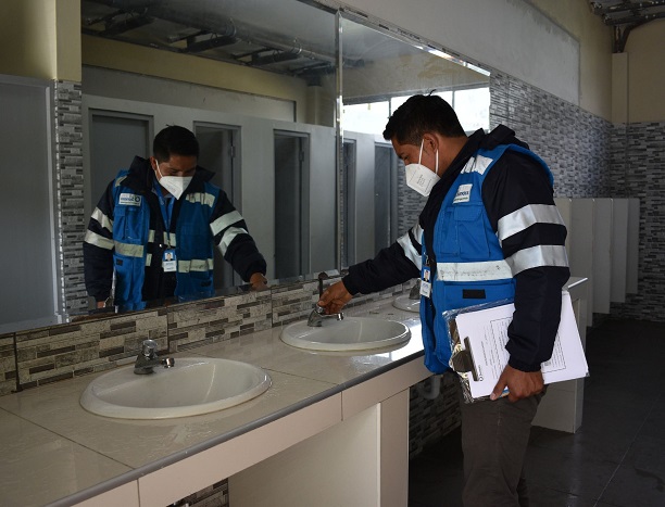 Huaraz: Sunass verificó abastecimiento de agua potable en 39 colegios