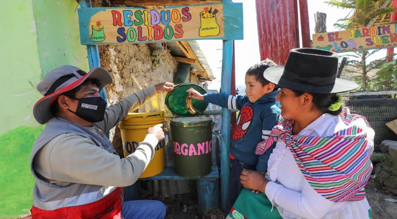 Trabajo de joven talento beneficia a más de 300 mil familias rurales de la selva y sierra