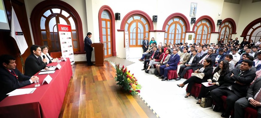 Midis y mancomunidades municipales se comprometen a reducir la exclusión social, inequidad y la desigualdad