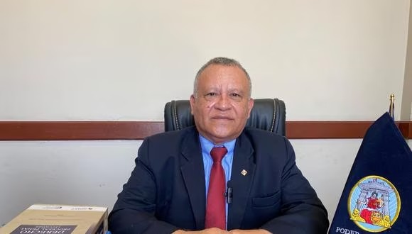 Juez Checkley Soria responde a Castillo por victimizarse: “Usted no está secuestrado” 