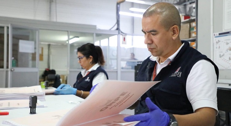 Onpe imprime actas electorales para comicios complementarios