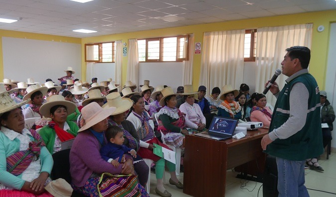 Pamparomás: capacitan a mujeres rurales en la crianza de cuyes