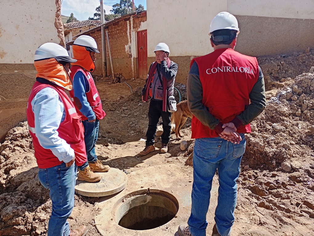 Advierten pagos irregulares y deficiencias en obra de saneamiento en Corongo