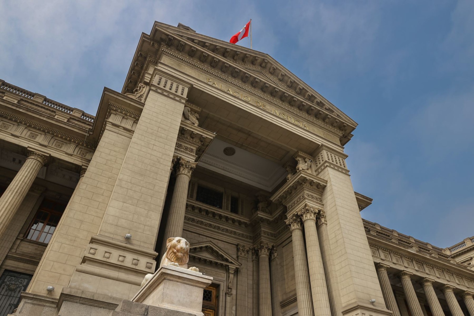 Autoridad Nacional de Control separa a abogado investigado por la fiscalía