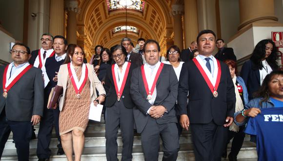 Bloque Magisterial y Bloque Democrático podrían integrar lista para Mesa Directiva del Congreso