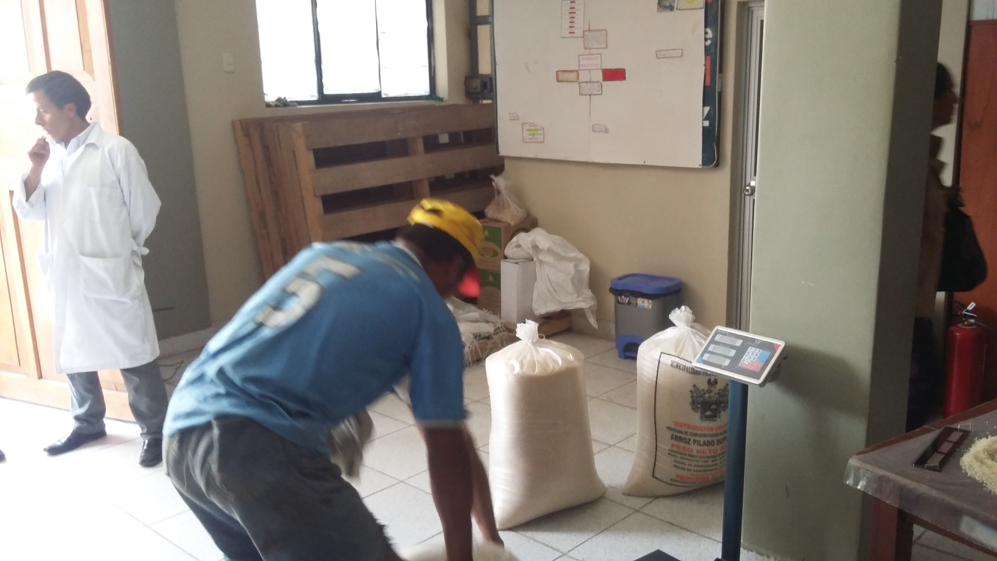 Detectan más de 4 toneladas de arroz con gorgojos en almacén municipal de Huaraz