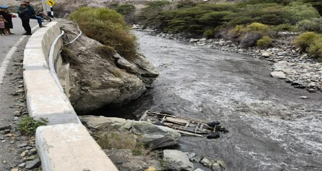 Áncash: camioneta cae a río Tablachaca y uno de sus ocupantes pierde la vida en Pallasca