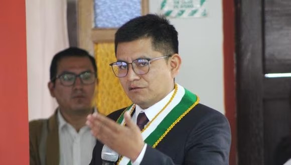 Nuevo titular de la AMPE niega vínculos con Perú Libre tras juramentación