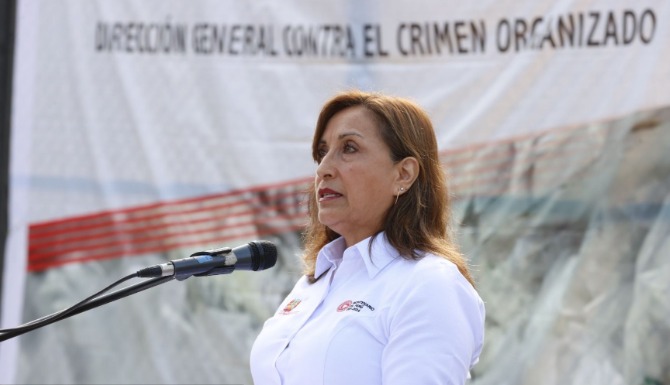 Presidenta Dina Boluarte: “Yo no puedo liberar a Pedro Castillo”