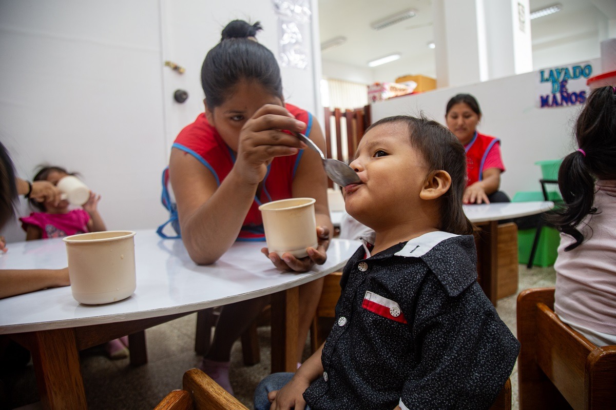 Más de 59 mil niñas y niños usuarios de Cuna Más menores de 36 meses de edad reciben servicio alimentario adecuado