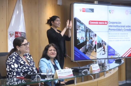 MTC y Conadis firman convenio para promover accesibilidad de personas con discapacidad al transporte urbano