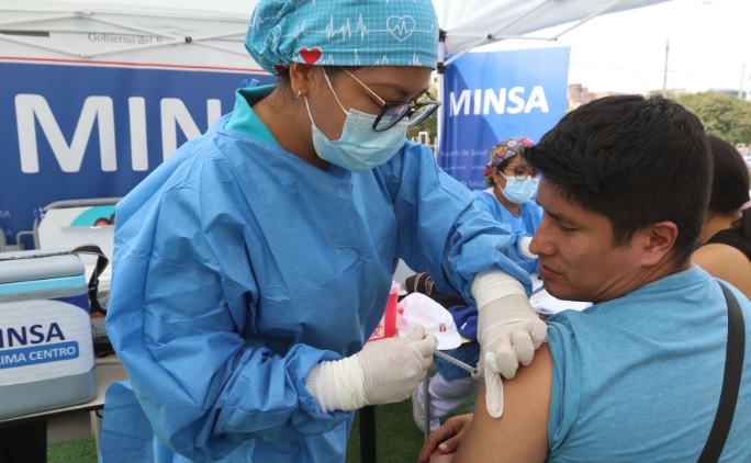 Covid-19: ¿Qué es la vacuna bivalente y cuáles son las condiciones para recibirla?