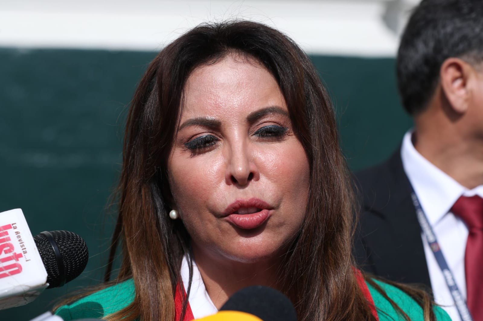 Presentan denuncia constitucional contra Patricia Chirinos