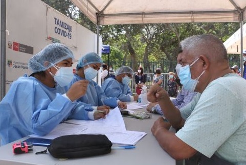 Minsa descarta ola de covid-19 e insta a vacunarse y adoptar medidas de protección