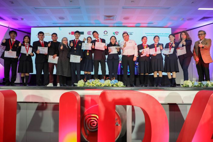 Estudiantes del COAR San Martín ganaron la sexta olimpiada nacional de normalización del Inacal  