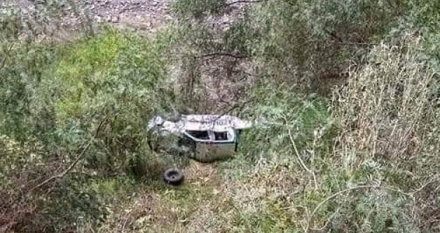 Áncash: Camioneta policial se desbarrancó y agentes sobreviven milagrosamente en la provincia de Sihuas