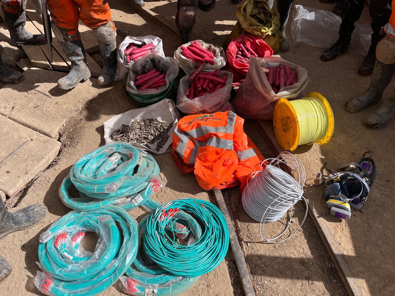 Policia Nacioal realiza operativo en  minera MARSA 