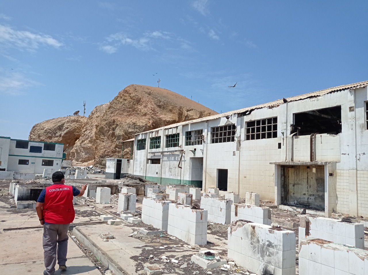 Más del 50% de obras paralizadas se concentran en sectores de Transportes y Vivienda según Contraloría