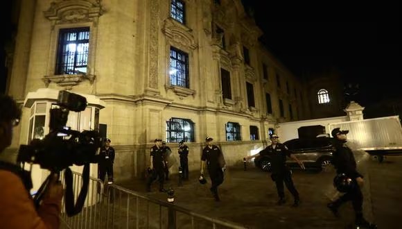 Fiscalía y la Diviac allanan Palacio de Gobierno que involucra a la presidenta Dina Boluarte