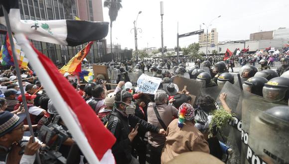 PBI cayó en casi 2% por protestas, estima ministro de Producción