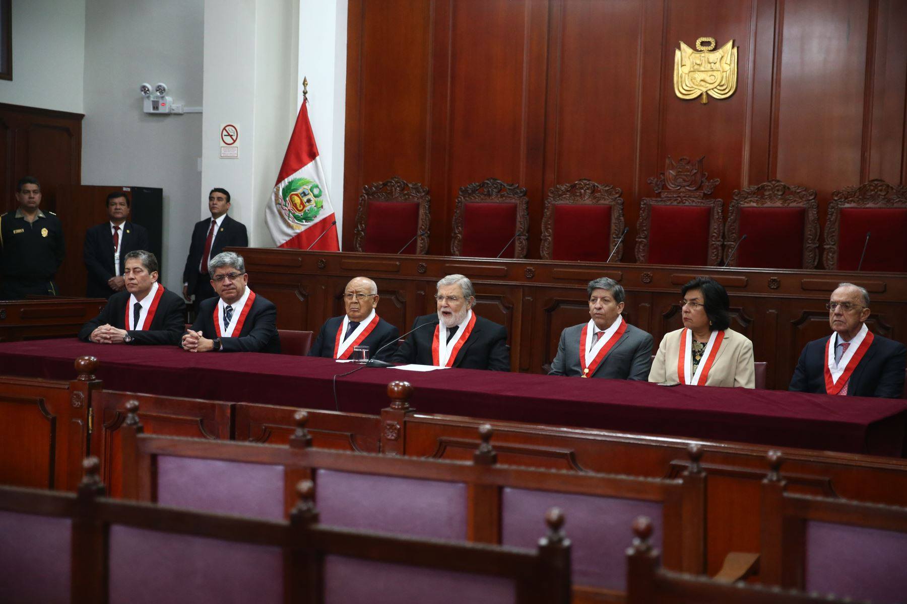 Tribunal Constitucional rechazó medida cautelar contra disolución del Congreso