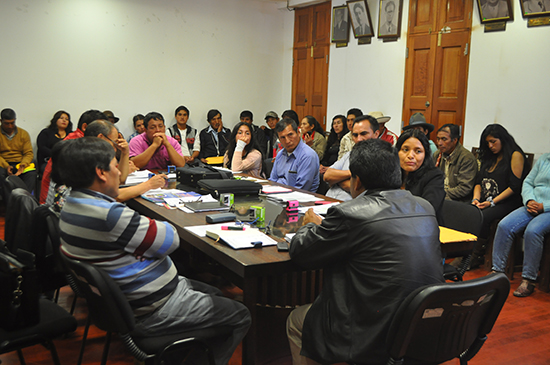 Siete regidores de municipio de Huari fueron evacuados a hospital por intoxicación