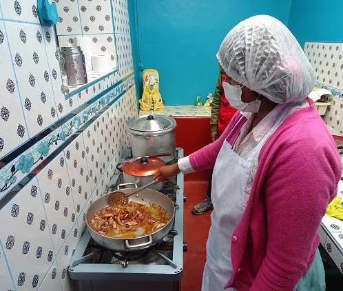 Áncash: Qali Warma verifica preparación y consumo de alimentos en colegios de Llacshu