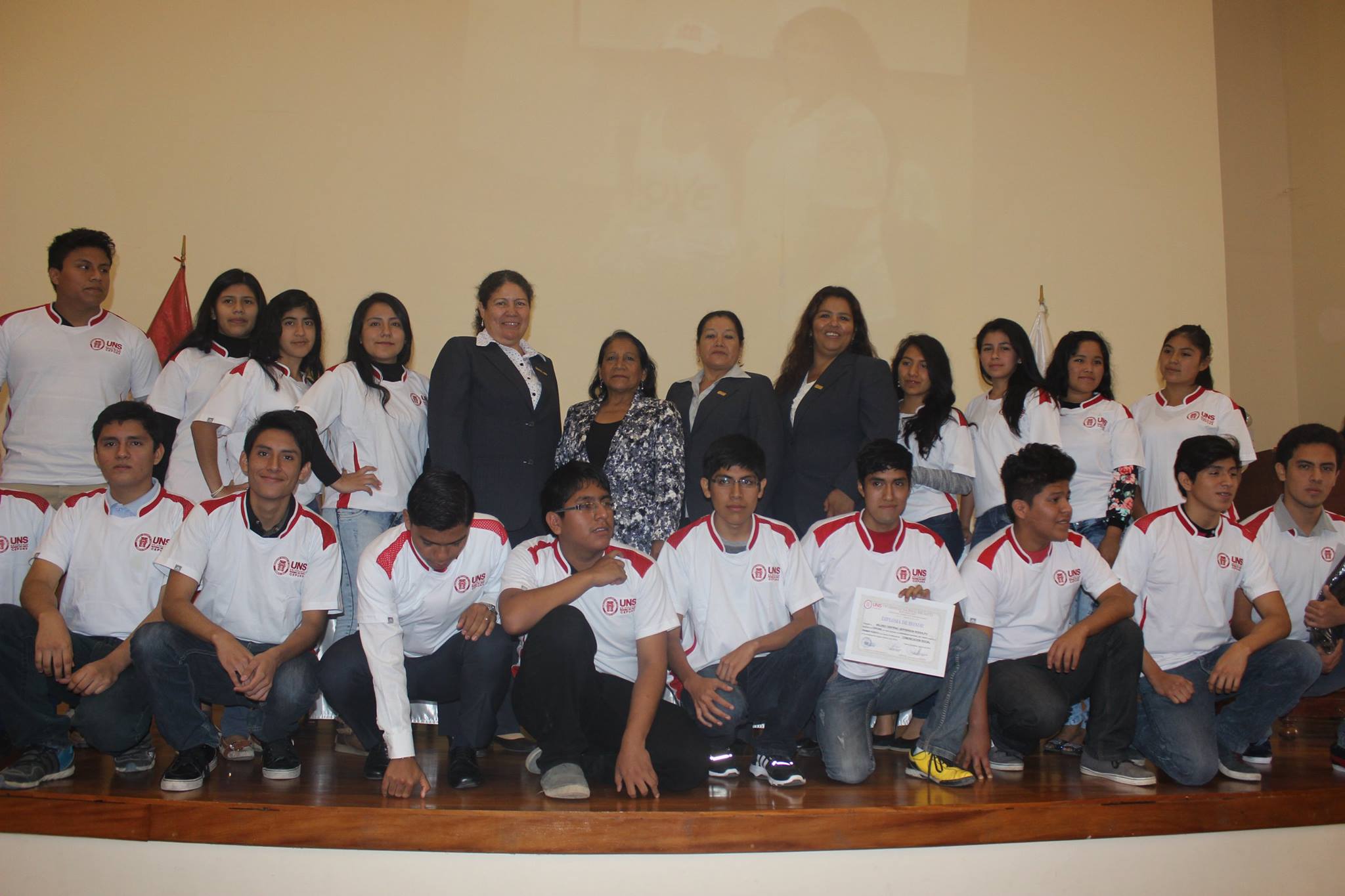 CEPUNS otorga becas a hijos de trabajadores del sector público