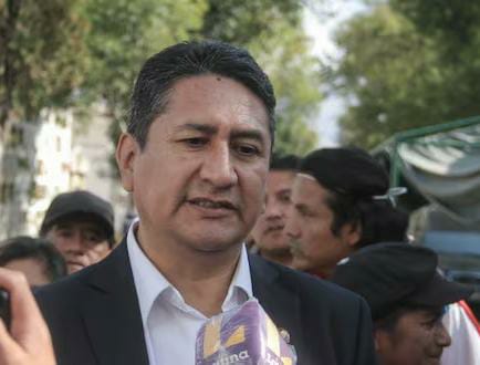 Fiscalía solicita 18 meses de prisión preventiva contra prófugo Vladimir Cerrón por caso Antalsis