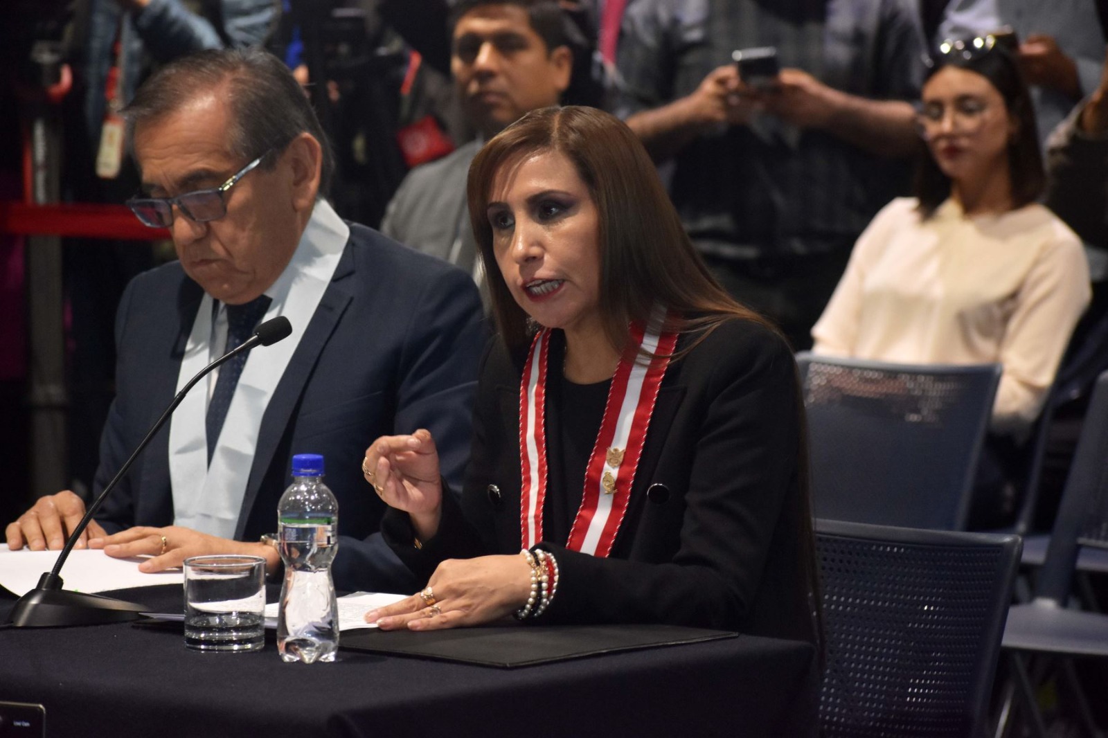 Suspenden por seis meses a fiscal de la Nación, Patricia Benavides