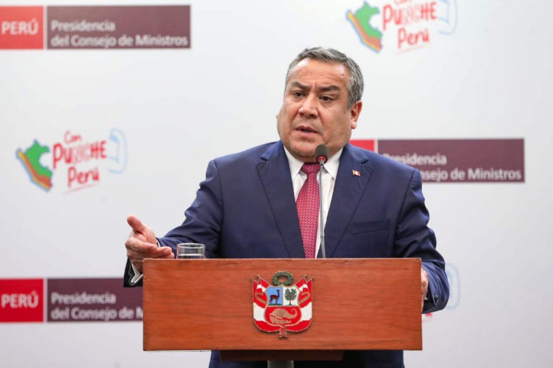 Gustavo Adrianzén anuncia reunión con bancadas parlamentarias y partidos políticos