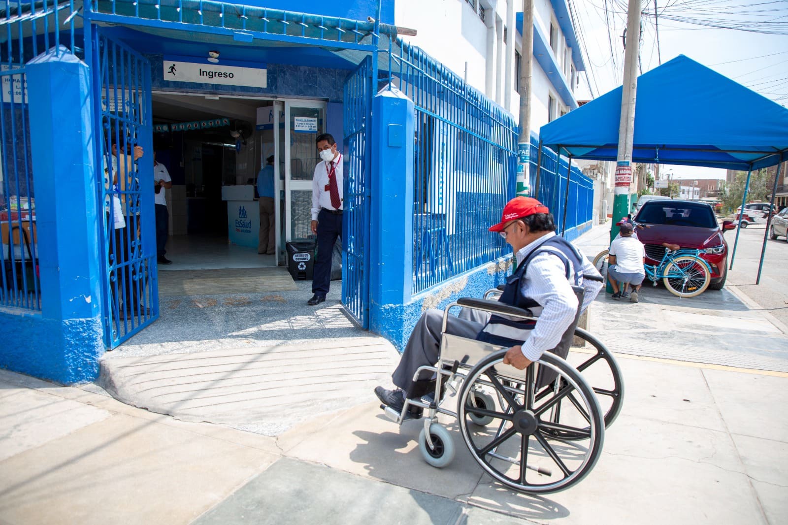 Municipios que contravengan normas de accesibilidad en el entorno urbano y edificaciones recibirán multas por más de S/ 59 mi